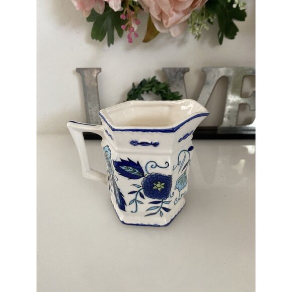 Vintage Ironstone Mann Import Blue Heirloom Hand Painted Floral Creamer 4" Japan - Picture 1 of 16